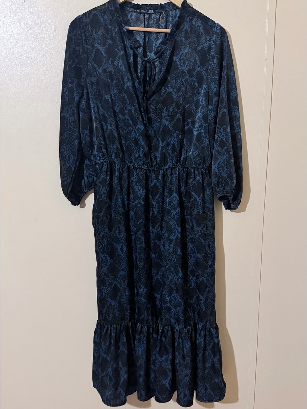 Black Tape_ Navy Snake-Print Midi Dress - Picture 2 of 10